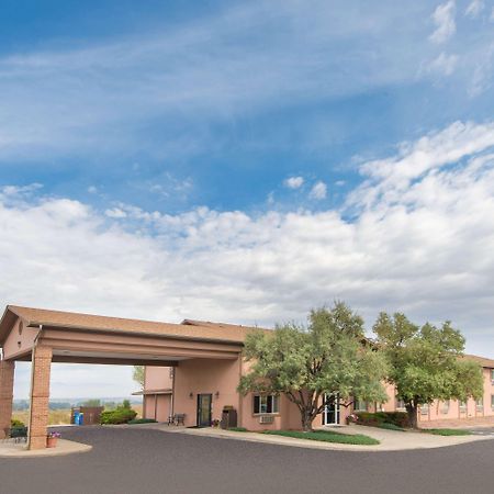Super 8 By Wyndham Florence Co Ngoại thất bức ảnh