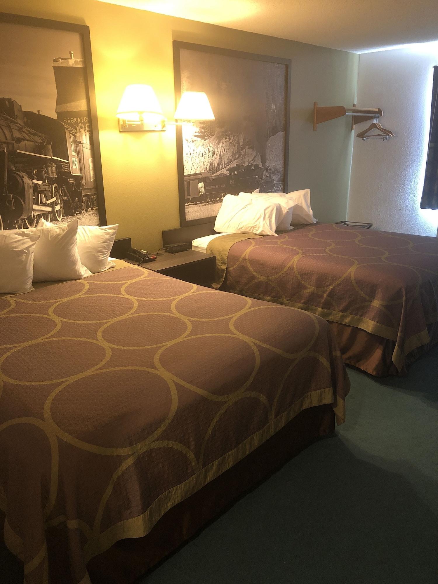 Super 8 By Wyndham Florence Co Ngoại thất bức ảnh