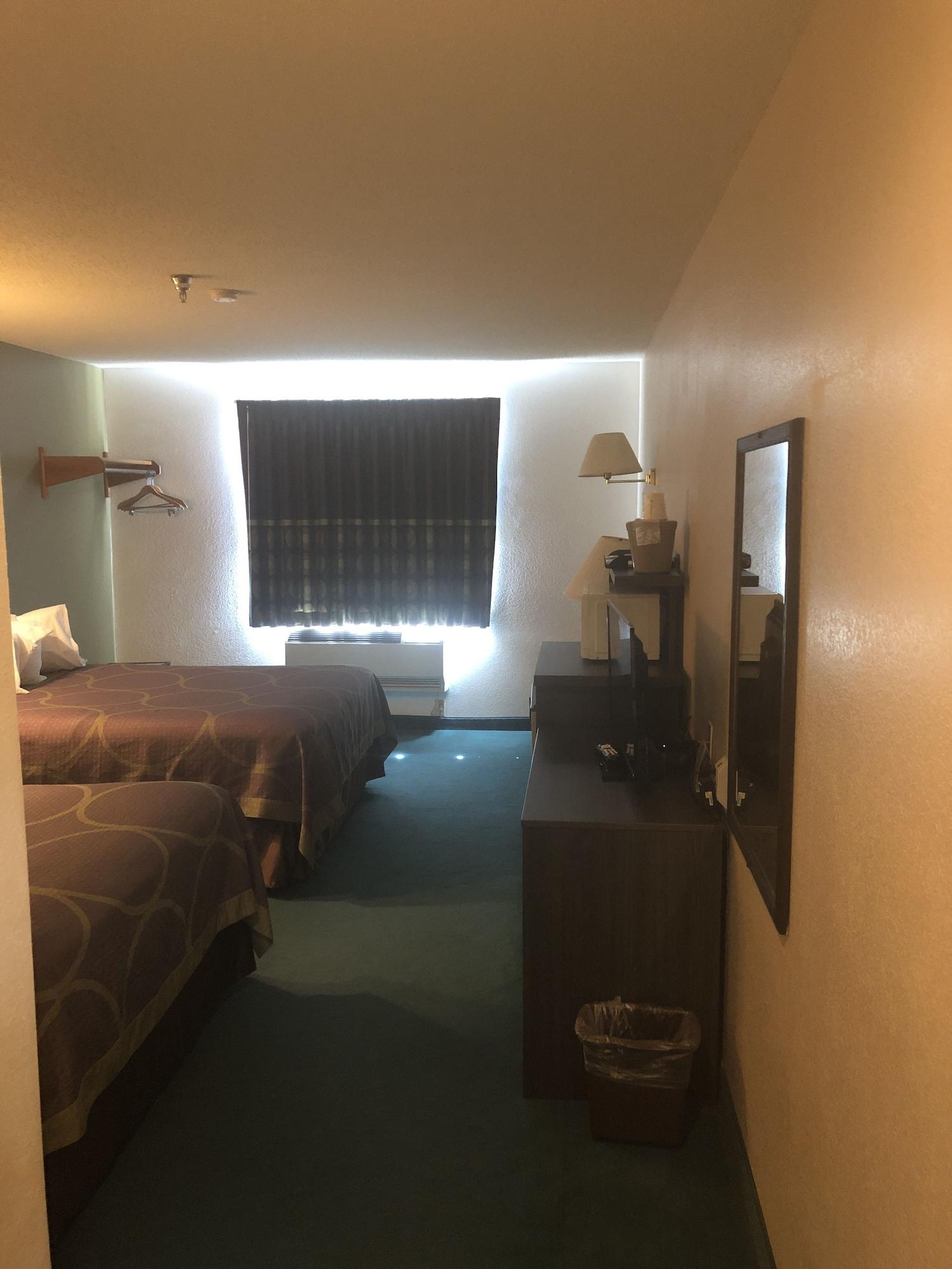 Super 8 By Wyndham Florence Co Ngoại thất bức ảnh