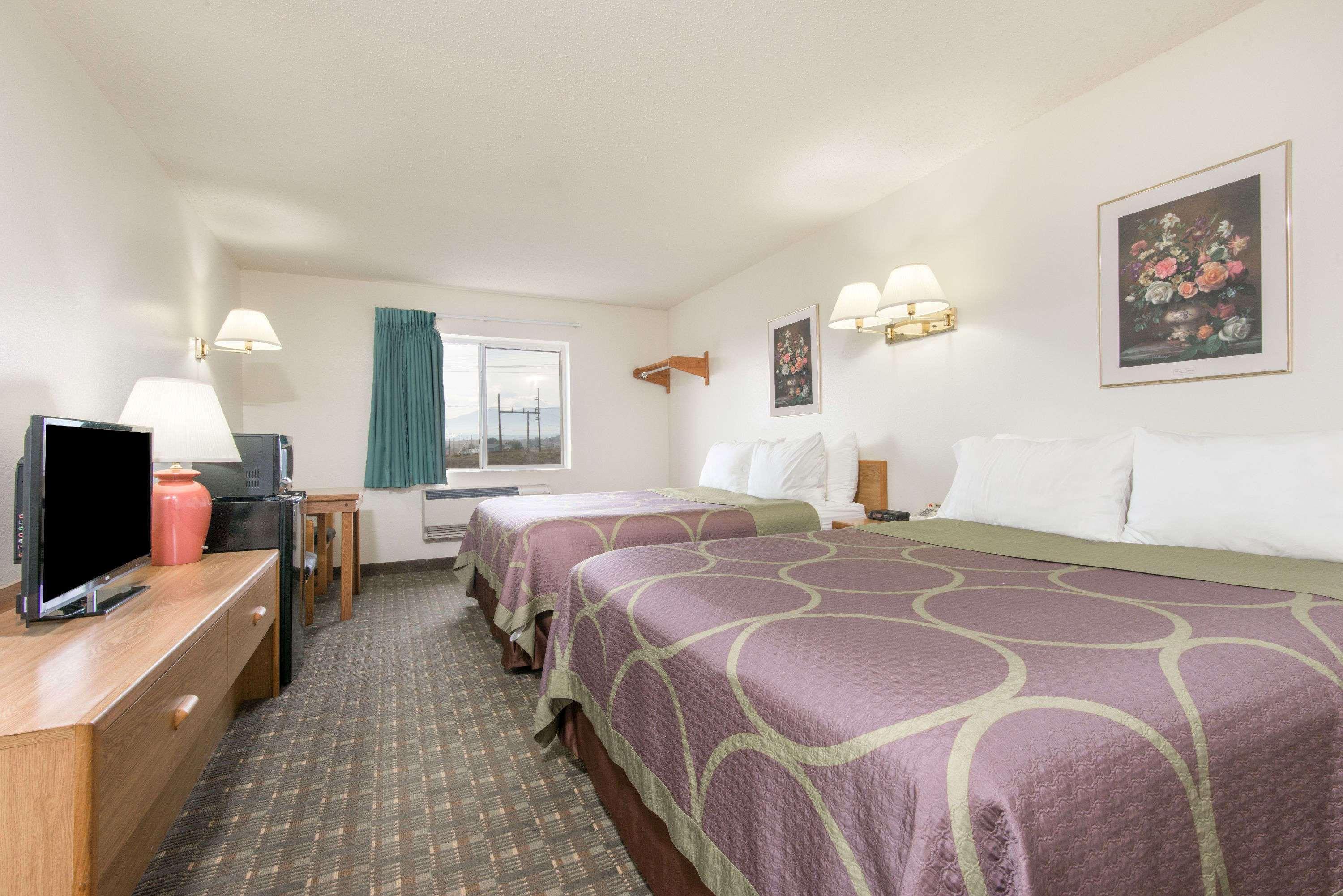 Super 8 By Wyndham Florence Co Ngoại thất bức ảnh