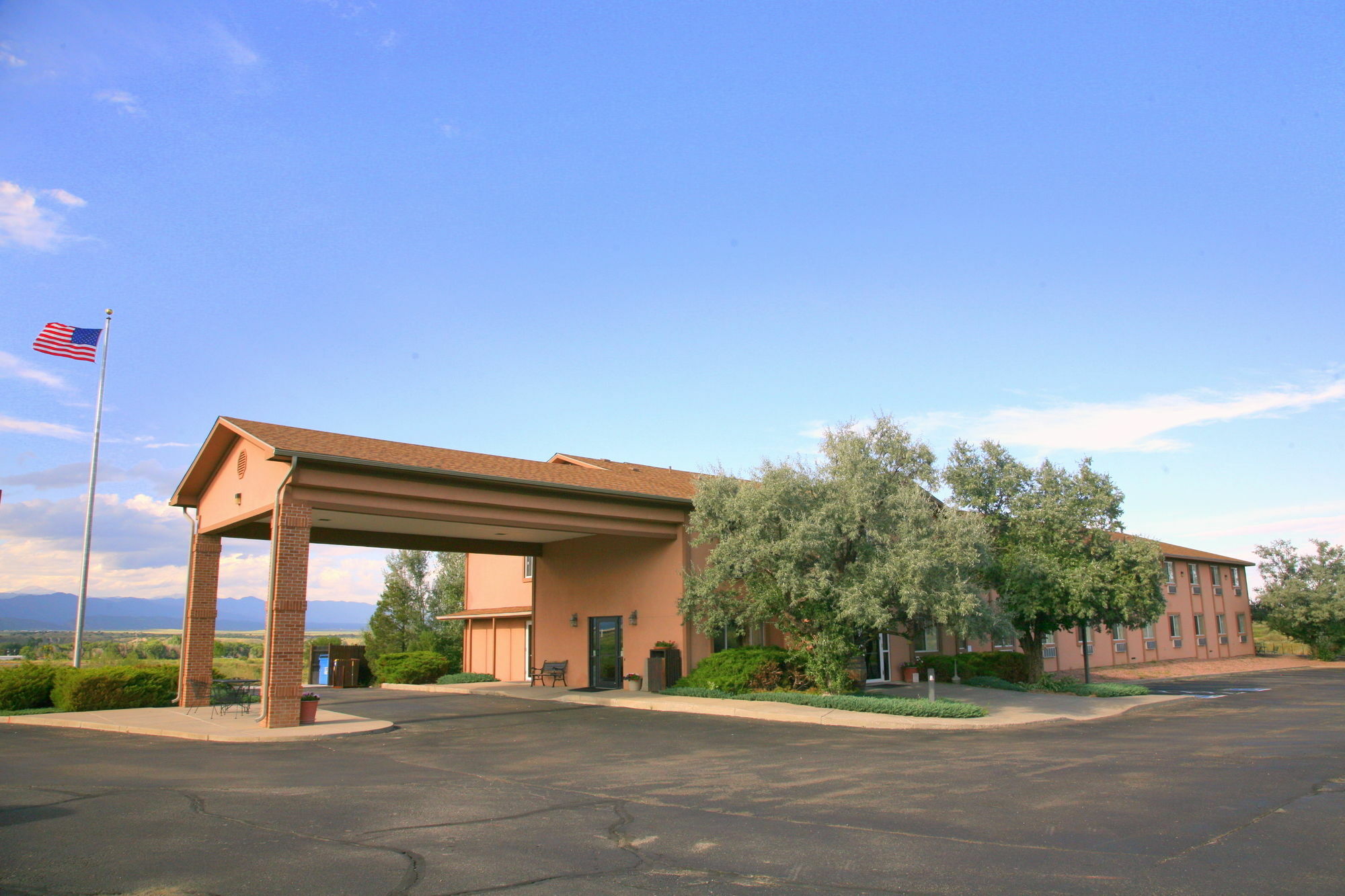 Super 8 By Wyndham Florence Co Ngoại thất bức ảnh