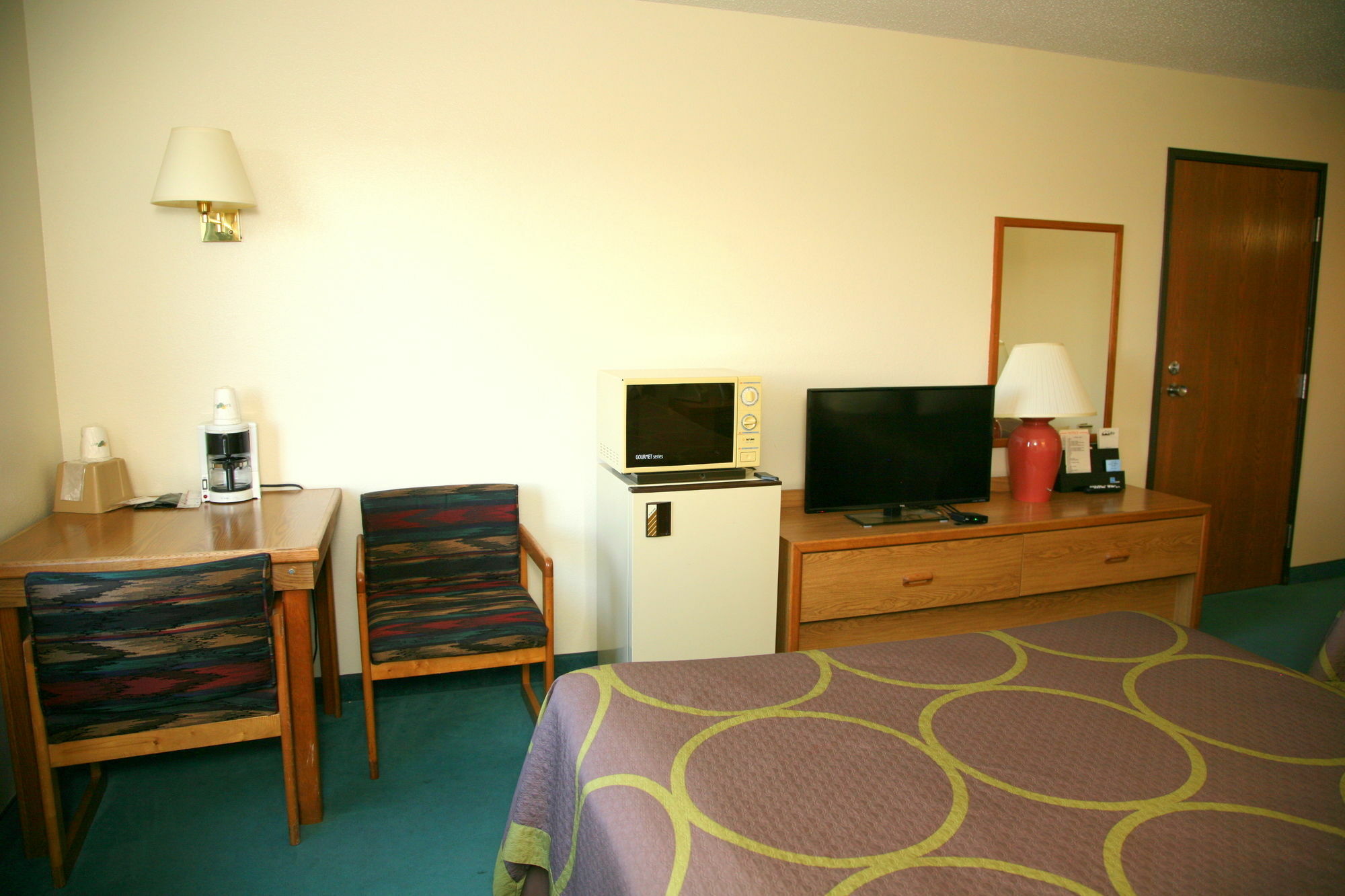 Super 8 By Wyndham Florence Co Ngoại thất bức ảnh