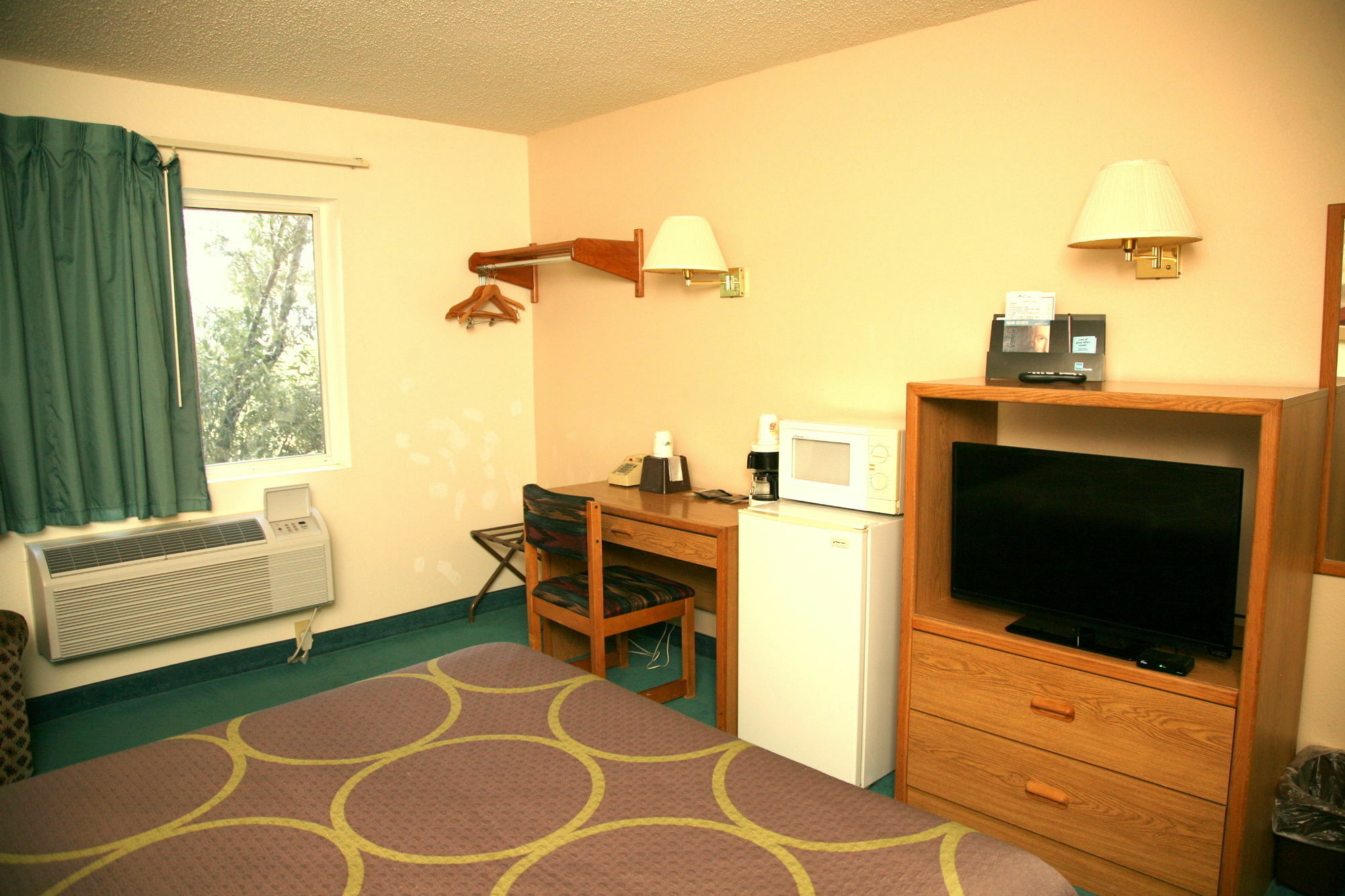 Super 8 By Wyndham Florence Co Ngoại thất bức ảnh